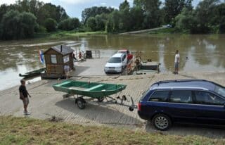 Vrbovo Posavsko: Skela na Savi povezuje Vrbovo i Oborovo