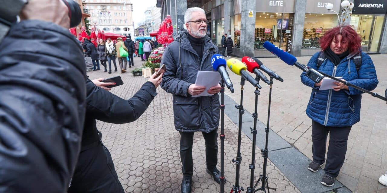 Zagreb: Predstavljen iznos blagdanske potrošačke košarice 2024. za tročlanu obitelj za Božić i Novu godinu