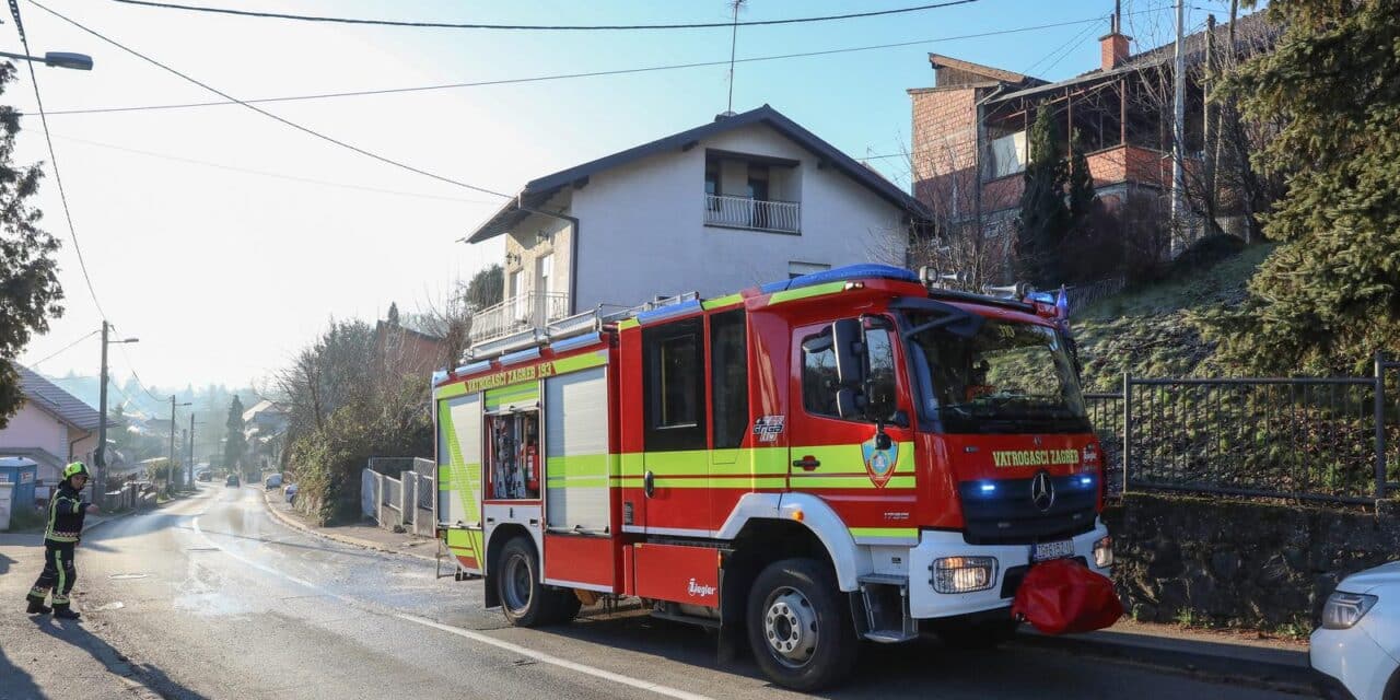 Zagreb: Vatrogasci ugasili požar na kući u Fraterščici