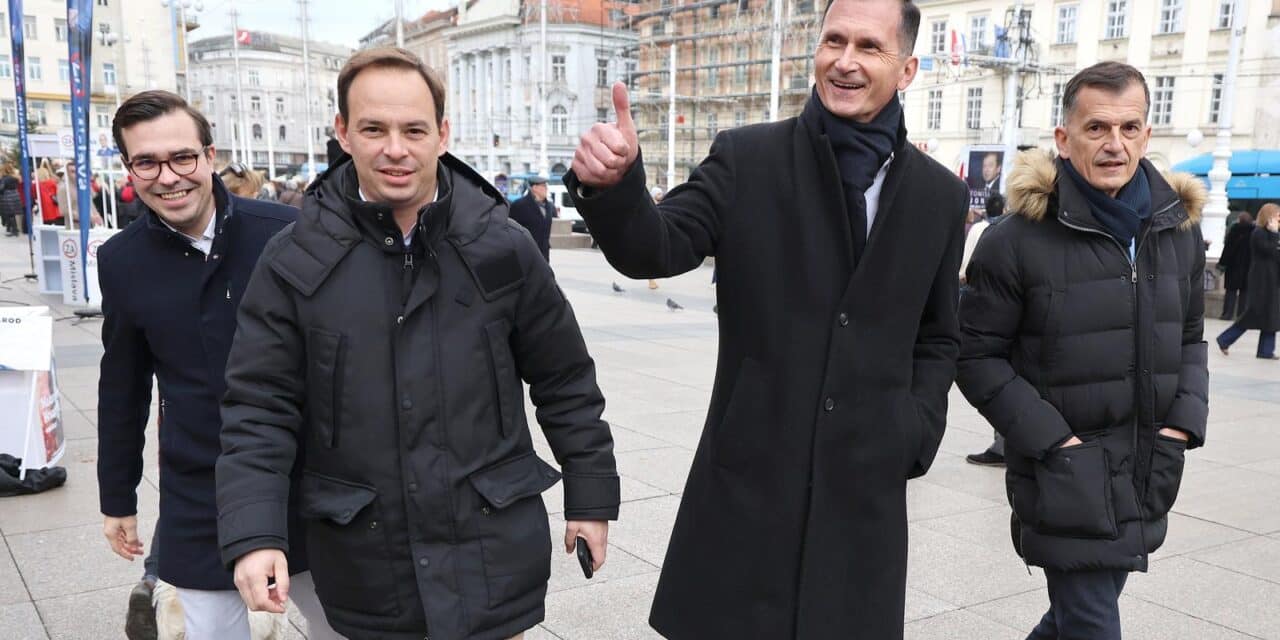 Dragan Primorac posjetio je  štand za prikupljanje potpisa i družio se s građanima