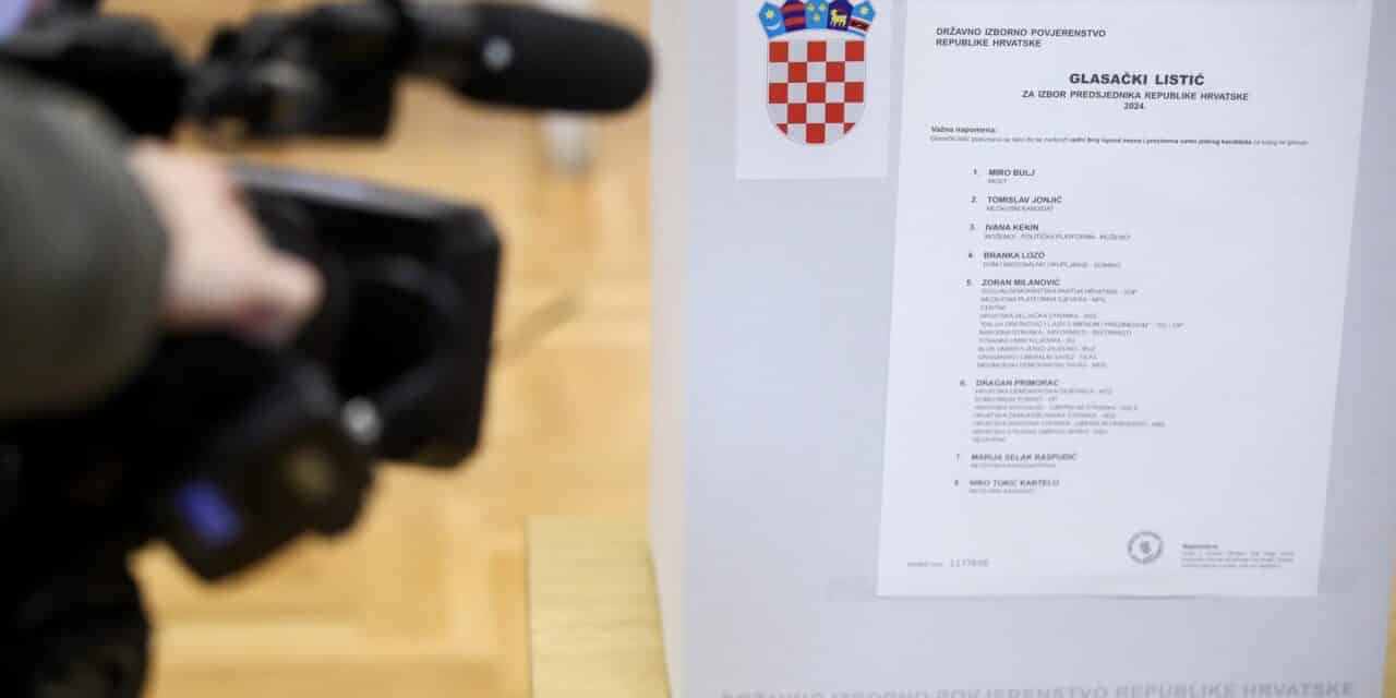 29.12.2024., Zagreb - Gradjani na biralistima glasuju za novu predsjednicu ili novog predsjednika Republike Hrvatske.