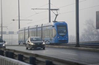 Zagreb: Tramvajske linije 7 i 14 od danas ponovno prometuju preko Jadranskog mosta