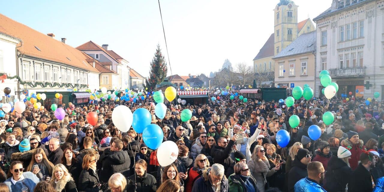 Veseli doček Nove godine u podne u Samoboru