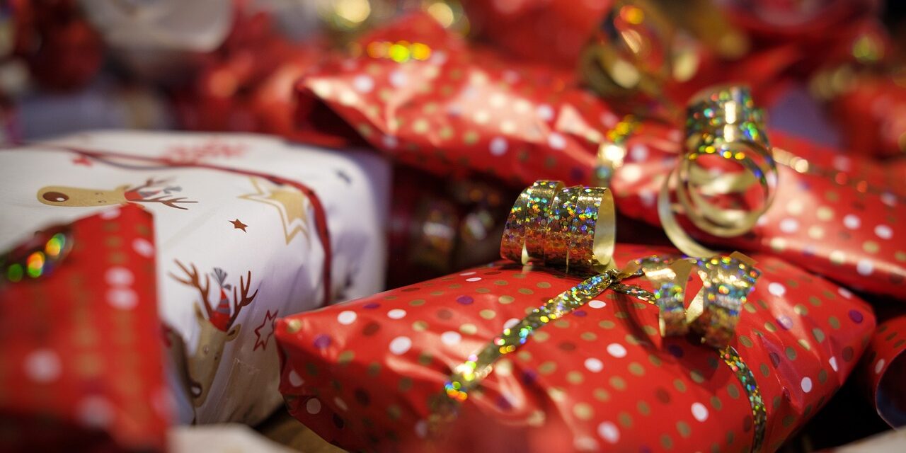 gifts-4678018_1280