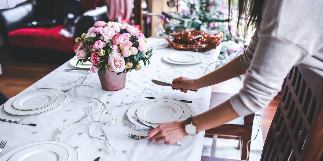table-setting-791149_1280