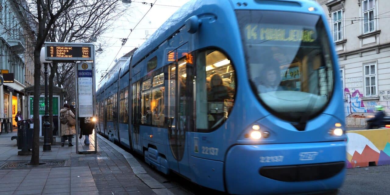 Zagreb: Od danas svojim redovitim trasama ponovno voze tramvajske linije 8, 14 i 15