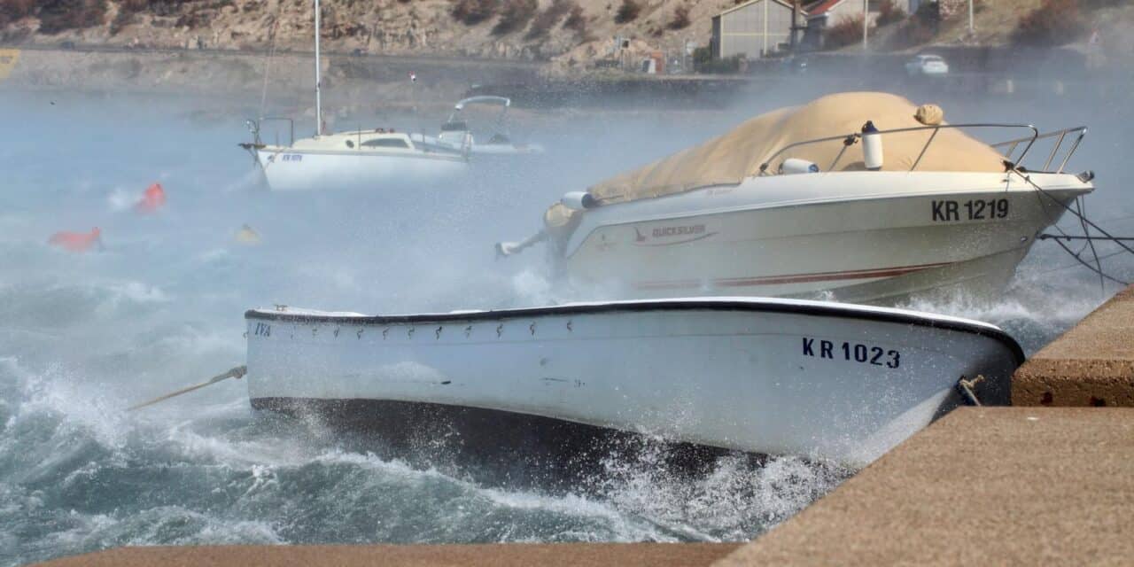 Bakar: Orkanska bura na Kvarnerskom podru?ju pu�e u naletima i do 200 km/h