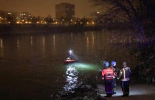 Zagreb: Policija i HGSS pretražuju rijeku Savu