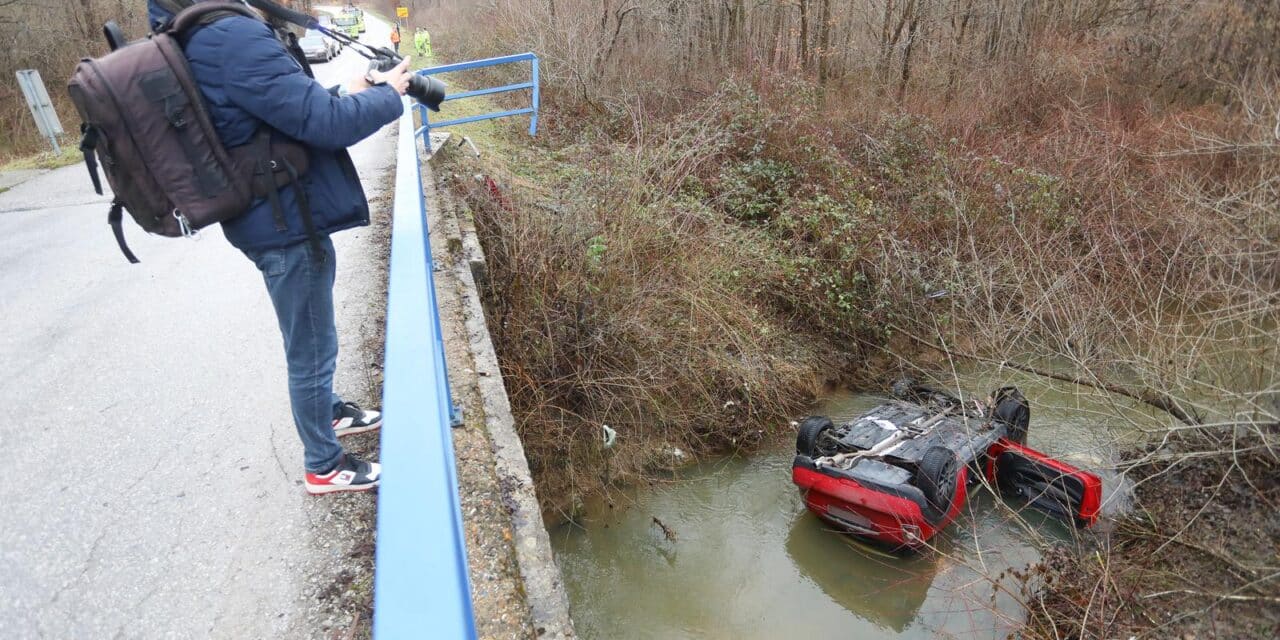 Karlovac: U slijetanju automobila smrtno stradala jedna osoba