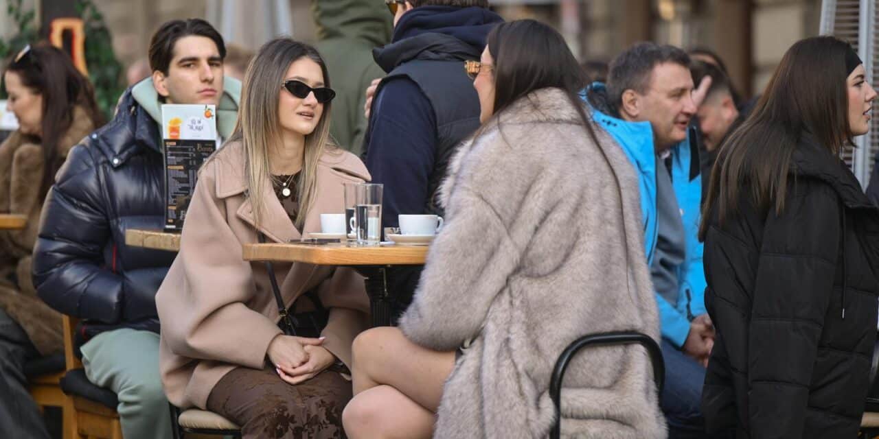 Zagreb: Sunčano vrijeme idealno je za uživanje u kavi