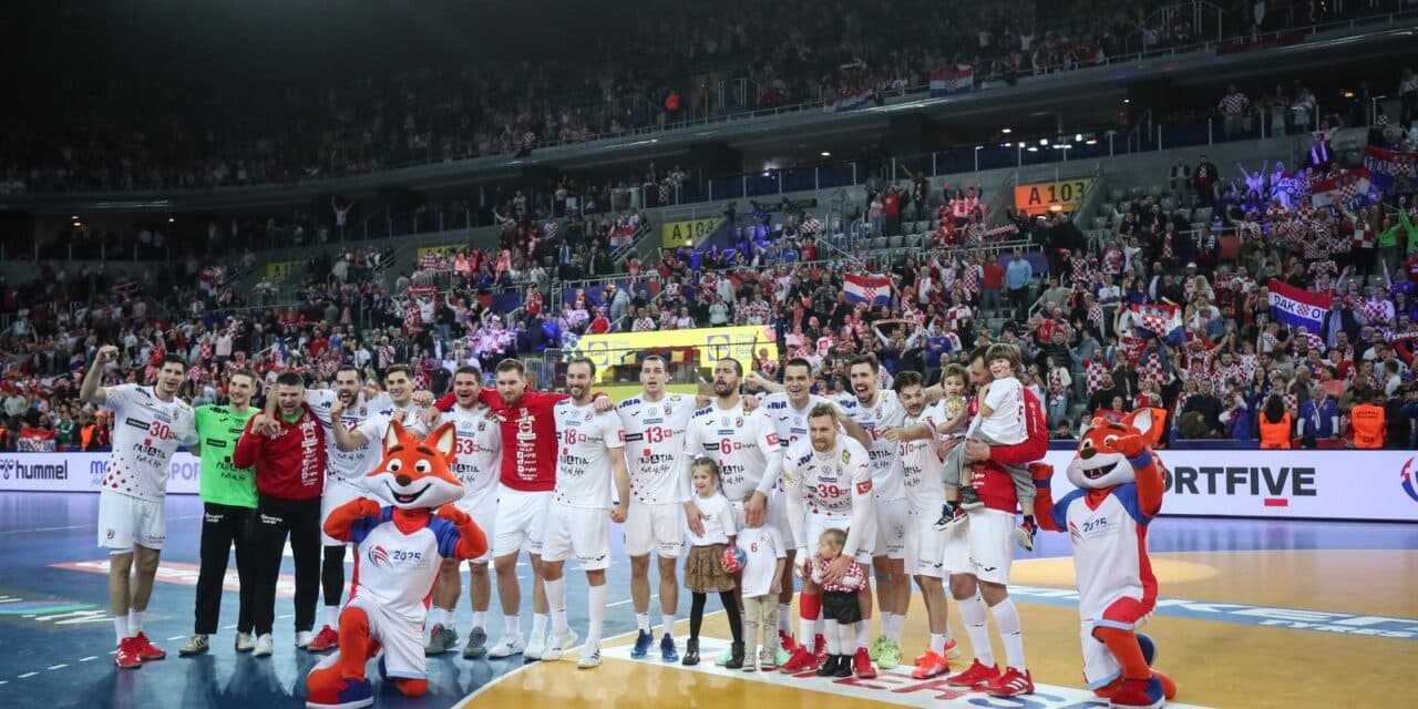 Zagreb: Slavlje rukometaša Hrvatske nakon pobjede nad Slovenijom i prolaskom u četvrtfinale Svjetskog prvenstva