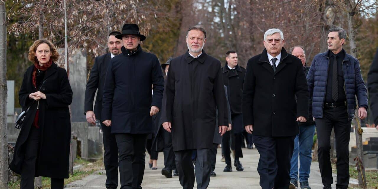 Zagreb: Predsjednik Hrvatskog sabora Jandroković položio vijenac na Židovskom groblju