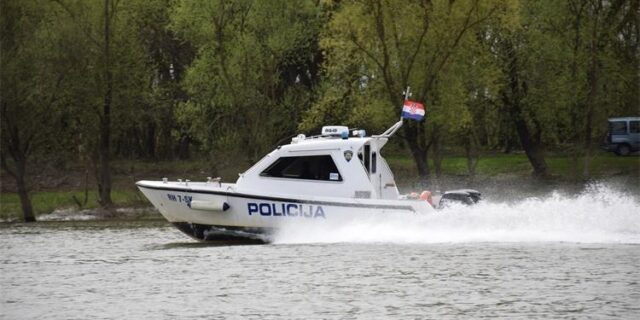 Sl.plovilo-Sava3