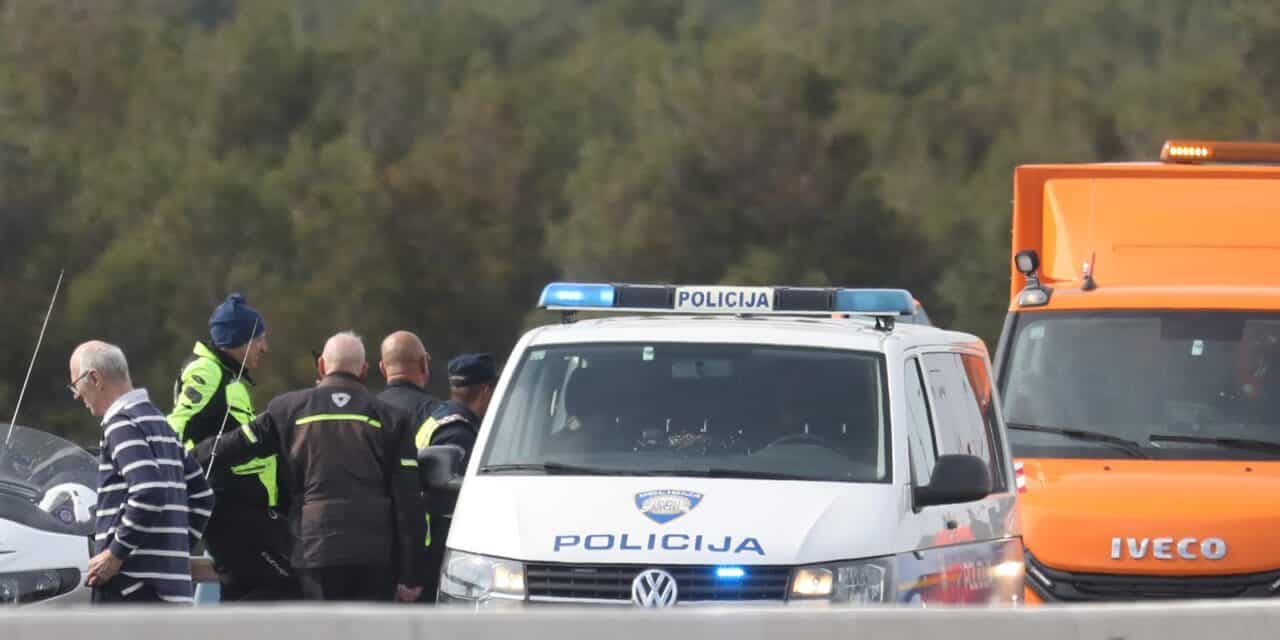 Mu�karac i �ena te�e ozlije?eni prilikom pada s motora na autocesti iznad Skradina