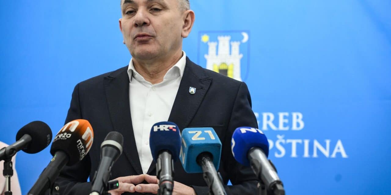 Zagreb: Klub zastupnika Plavoga grada, neovisnih Fortuna i Rusak održali su konferenciju za medije