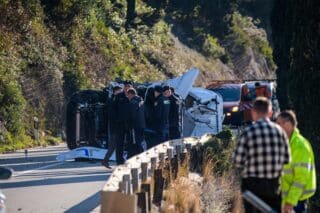 Stijena se odlomila i pala na kombi na magistrali kod Dubrovnika