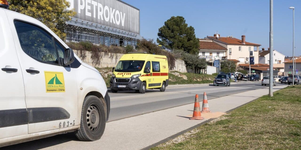 Pula: Pješakinja smrtno stradala nakon što je na nju naletjelo vozilo hitne pomoći