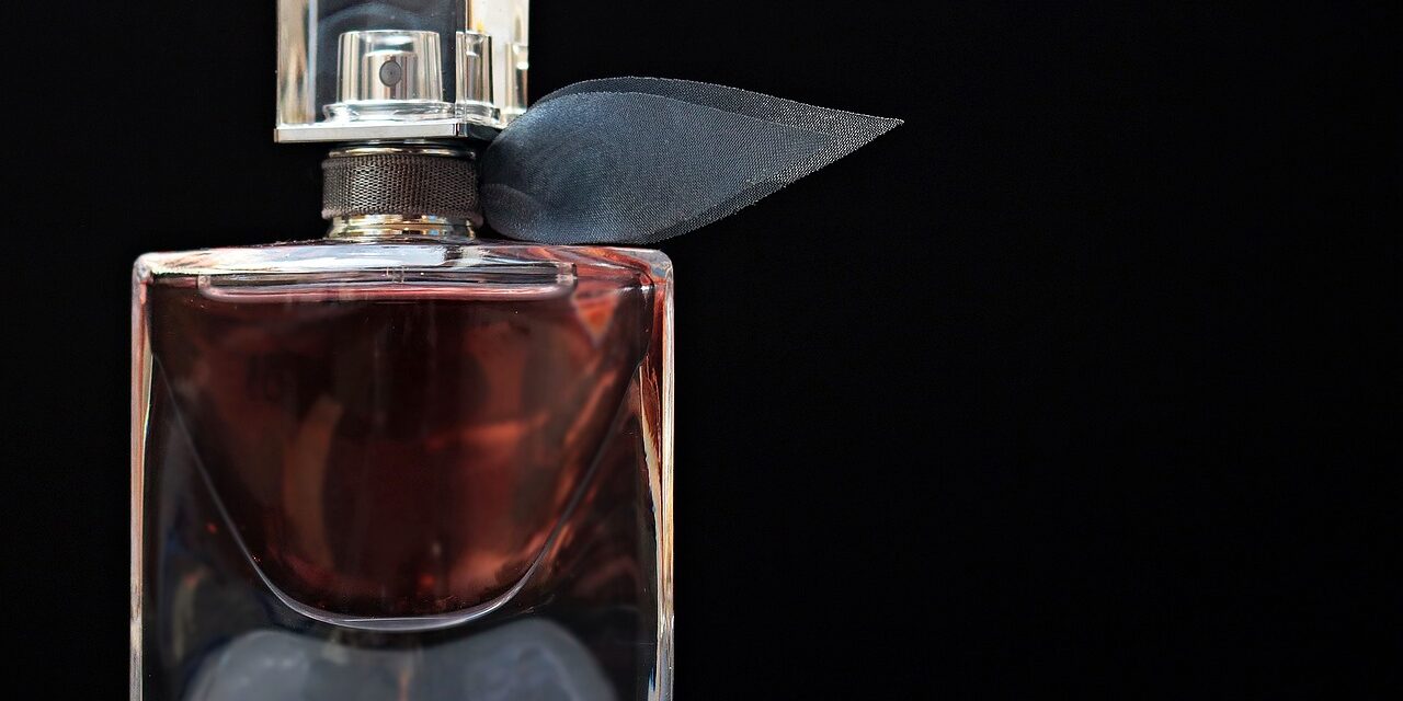 perfume-2142817_1280
