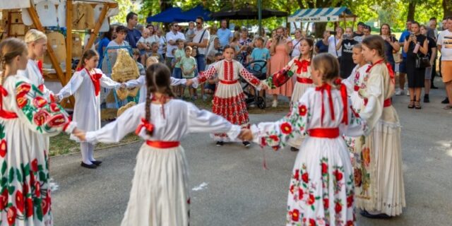 076_Sajam_Standovi_Park_250824