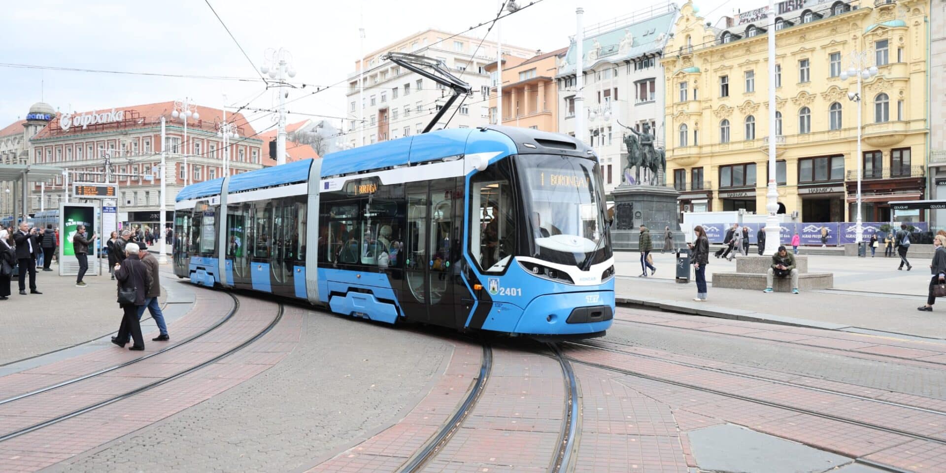 Novi tramvaj pušten u promet (1)