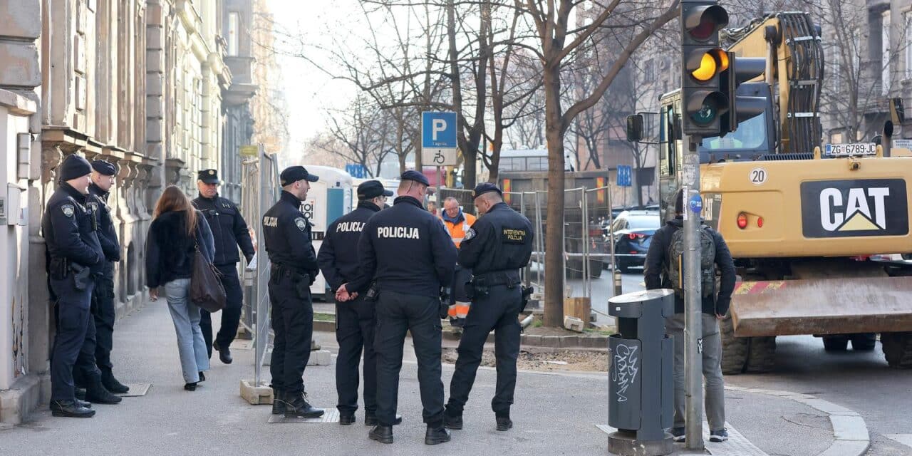 Zagreb: Pod jakim policijskim osiguranjem nastavljena izgradnja podzemnih spremnika u Žerjavićeva