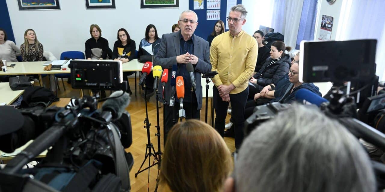 Zagreb: Željko Stipić dao je izjavu medijima o štrajku u školstvu