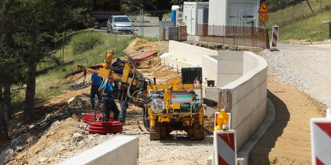 Zagreb: Radovi na sanaciji klizišta na Pantovčaku