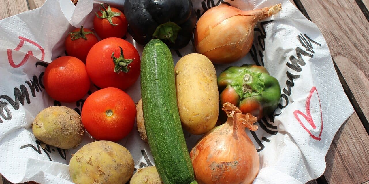fresh-vegetables-1790858_1280