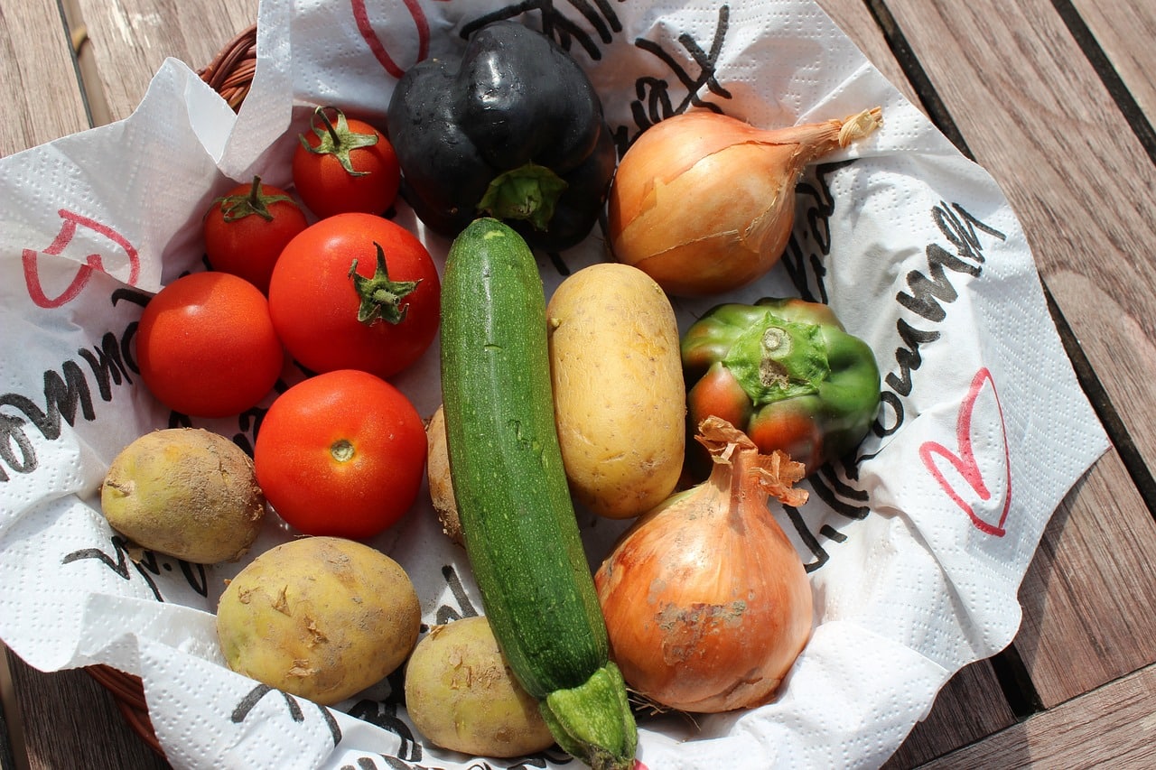 fresh-vegetables-1790858_1280