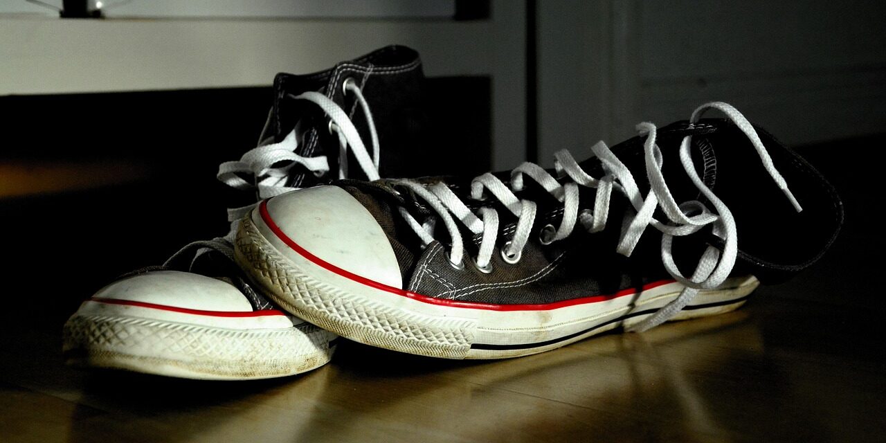 shoes-3574855_1280