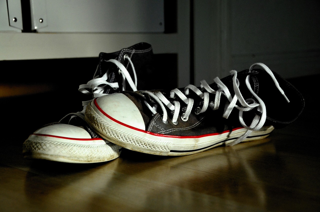 shoes-3574855_1280