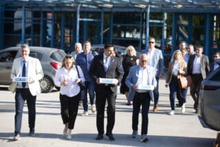 Kandidat za zagrebaèkog gradonaèelnika Davor Bernardiæ predao potpise