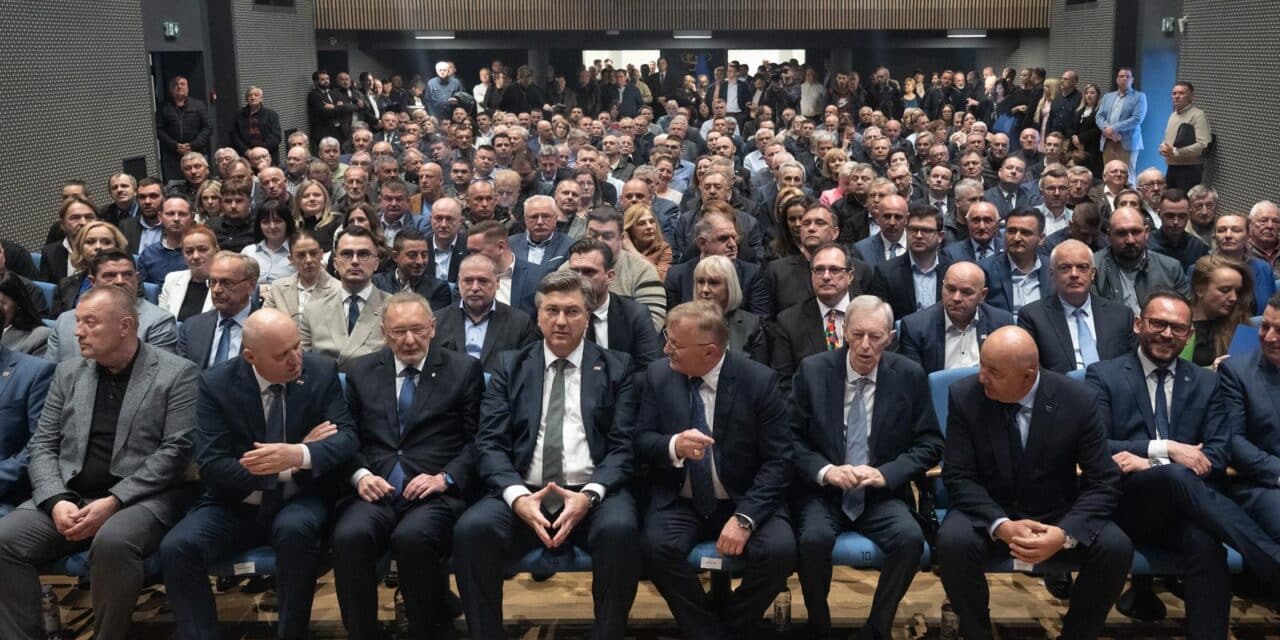 Zaprešić: Obilježavanje 35. obljetnice osnivanja HDZ-a Zagrebačke županije
