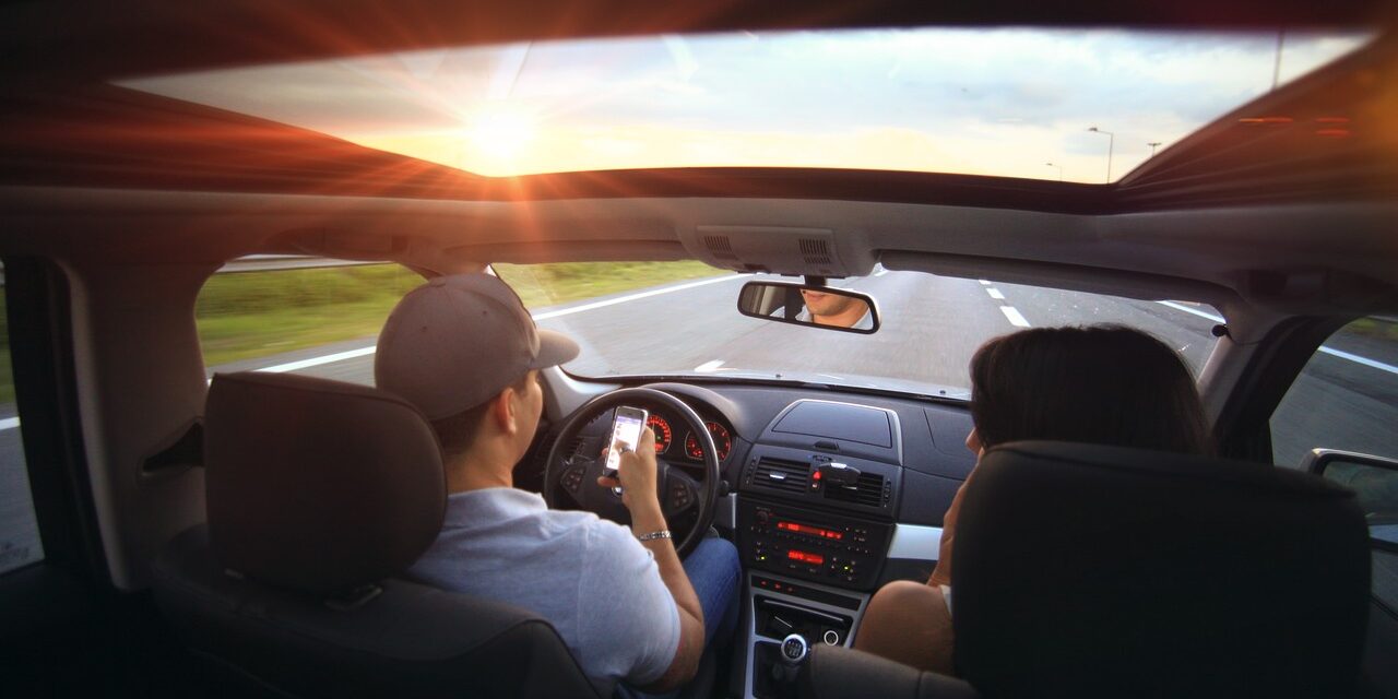 driving-407181_1280