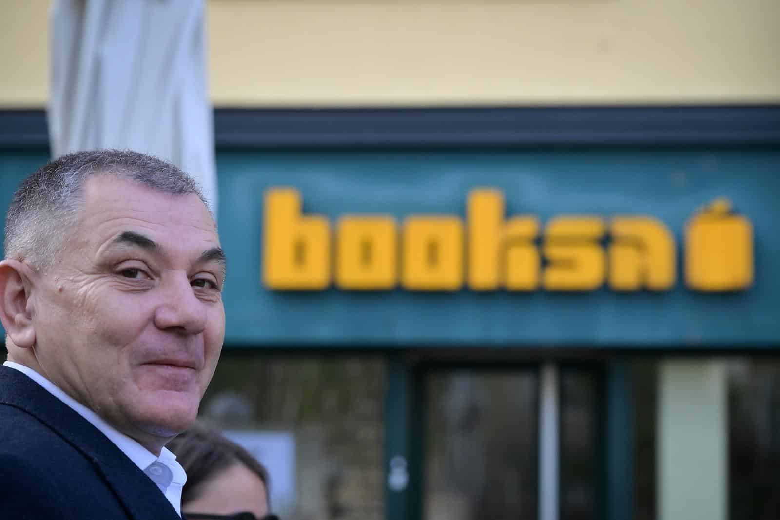 Zagreb: Konferencija za medije stranke Plavi grad na kojoj je Ivica Lovrić govorio o programskim mjerama