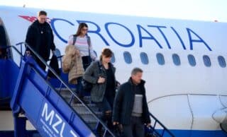avion putnici croatia airlines