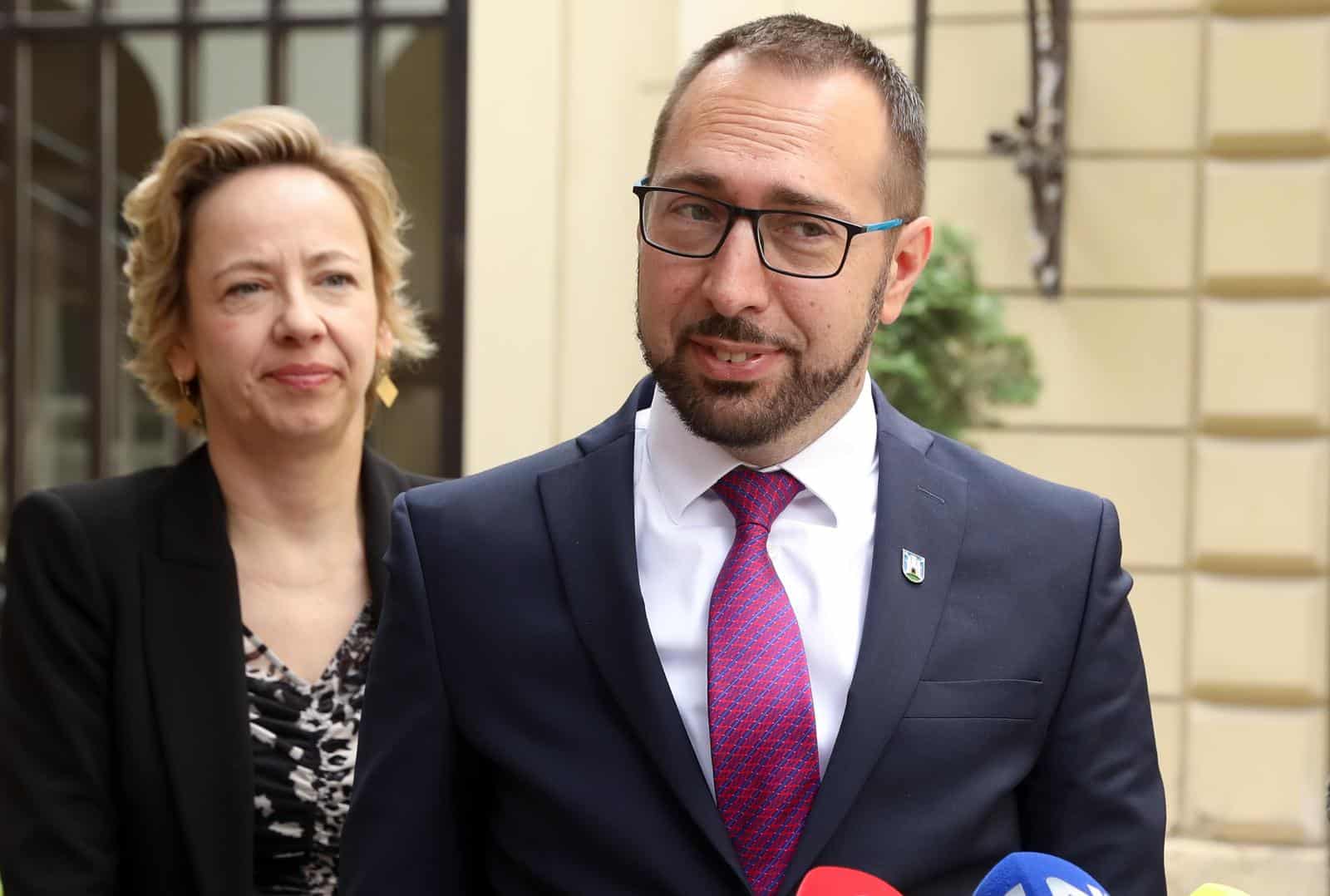 Zagreb: Tomislav Tomašević dao izjavu medijima uoči svjedočenje u Uskoku