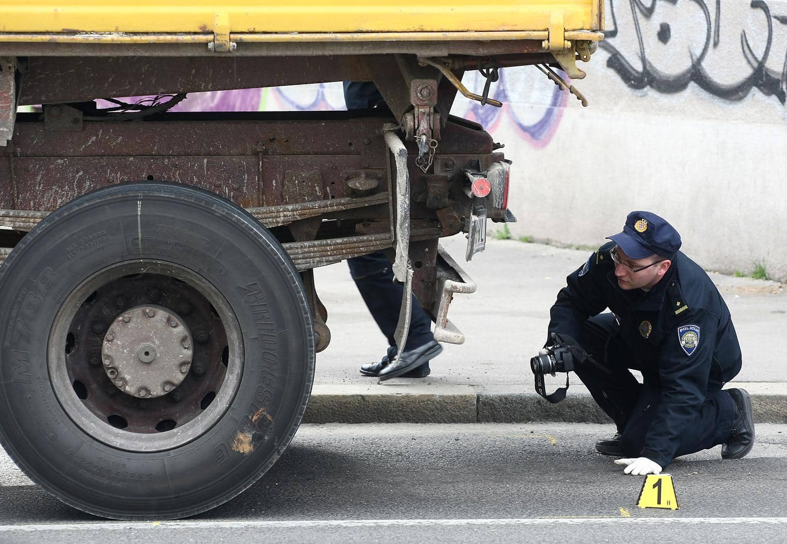 policija kamion nesreća
