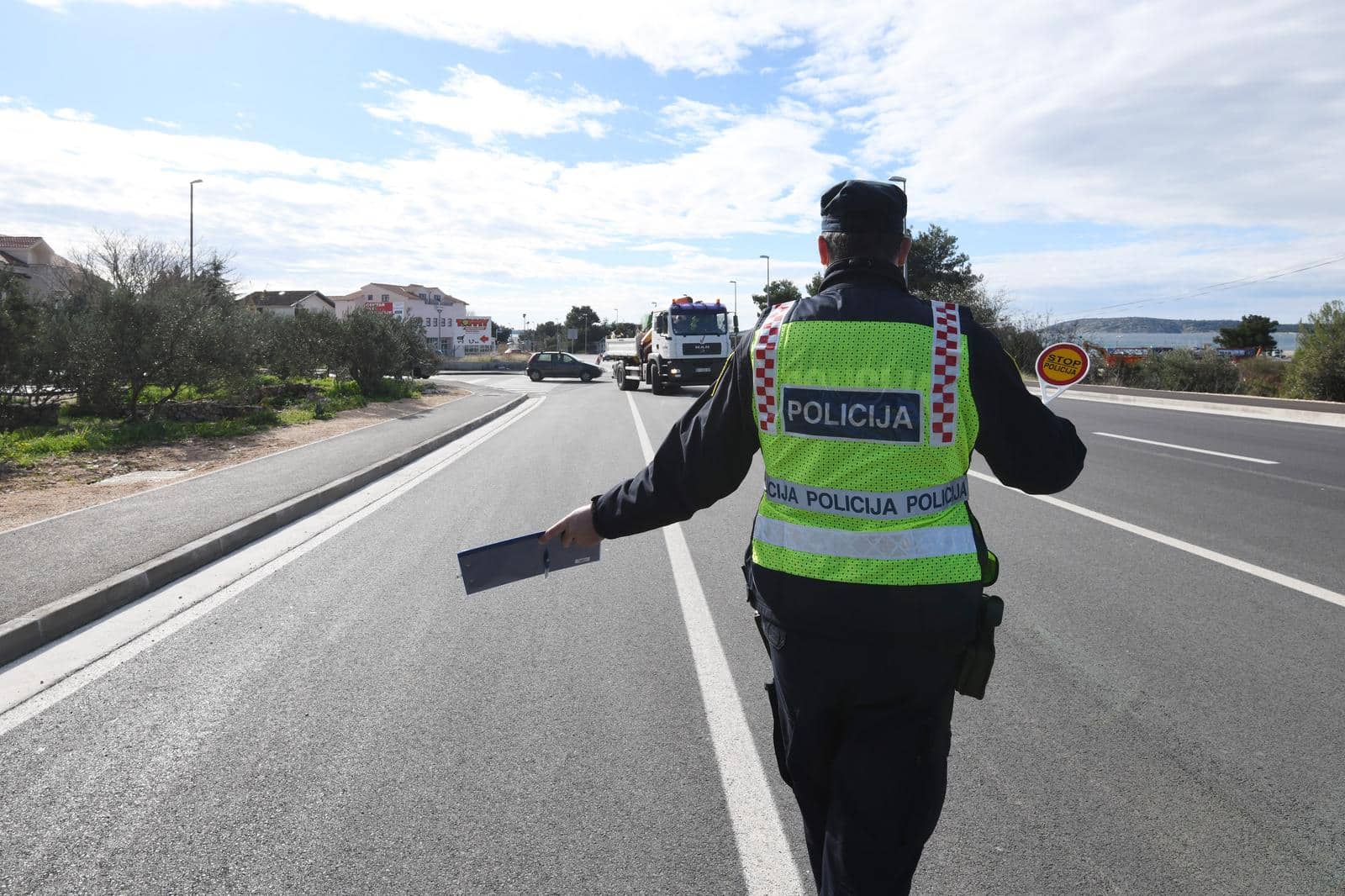 policija kontrola palica
