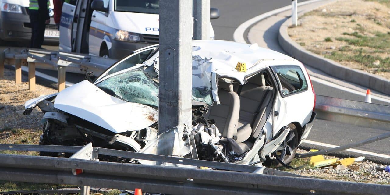 prometna nesreća stup