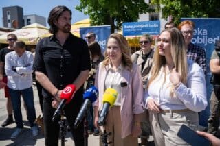 Zagreb: Marija Selak Raspudić na Trešnjevačkom placu održala konferenciju za medije