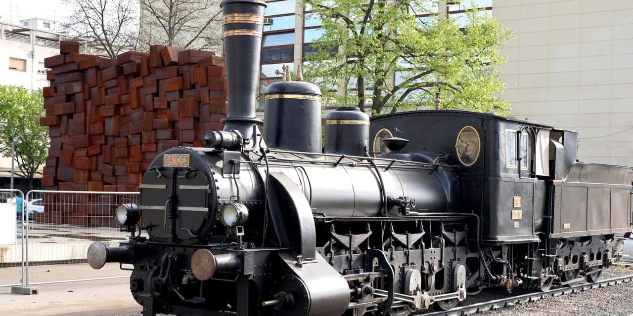 Zagreb: Na Glavnom kolodvoru završena obnova parne lokomotive “Crna Katica”