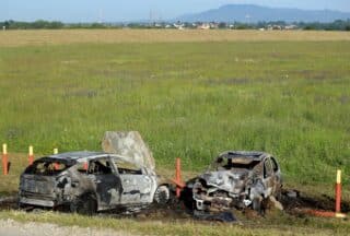 Zagreb: Policijski očevid uz dva zapaljena automobila u Odranskom Obrežu