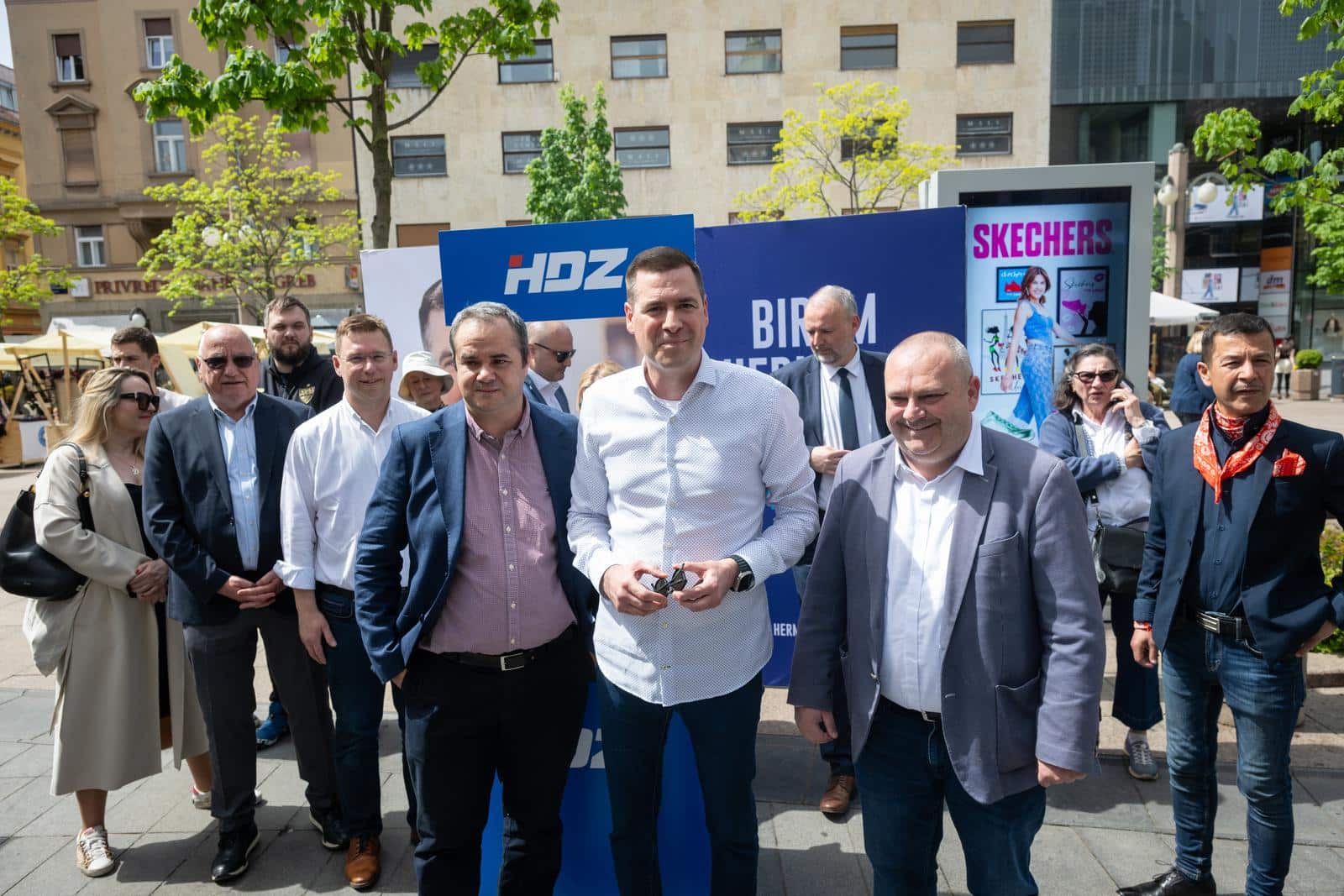 Zagreb: Prikupljanje potpisa za kandidaturu Mislava Hermana