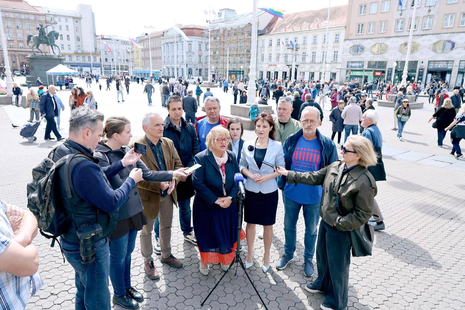 Zagreb: Dalija Orešković i Anka Mrak Taritaš održale završnu konferenciju za medije