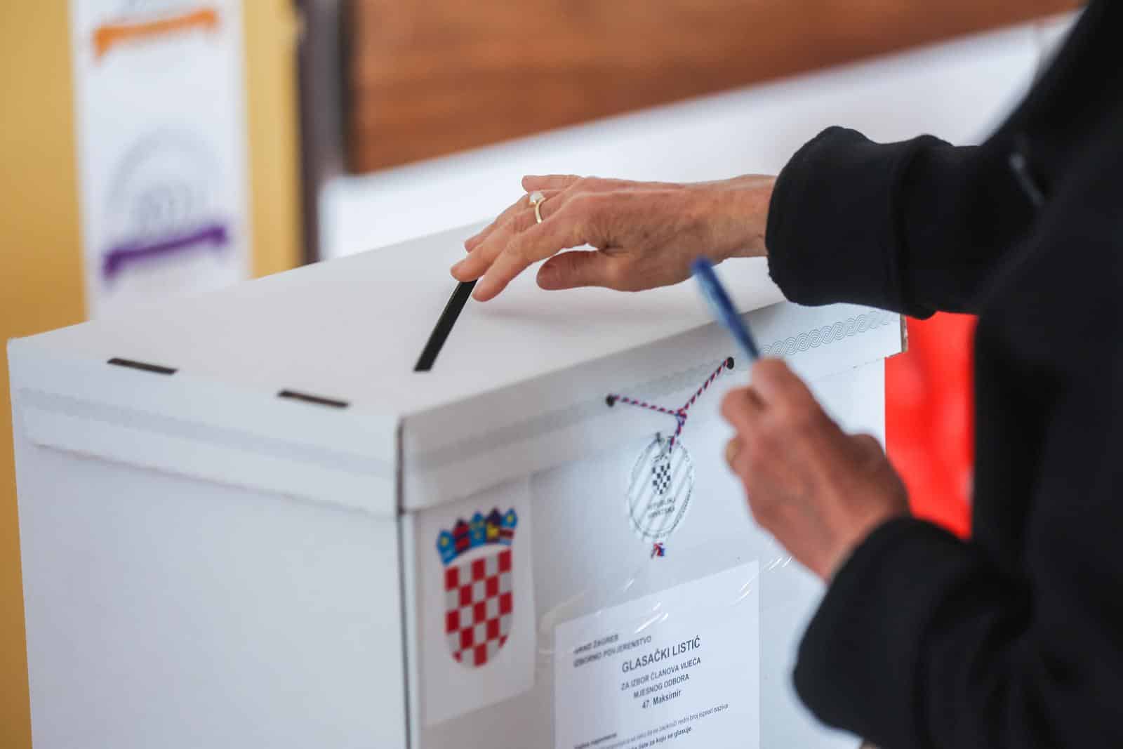 Zagreb: Otvorena biračka mjesta za Lokalne izbore 2025