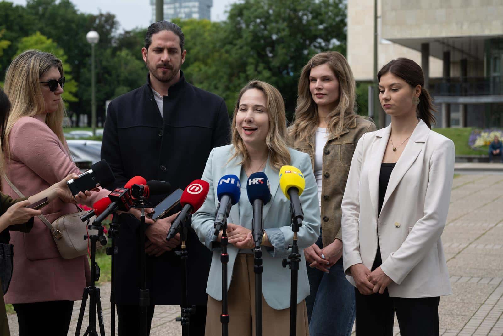 Zagreb: Konferencija za medije kandidatkinje za gradonačelnicu Grada Zagreba, Marije Selak Raspudić