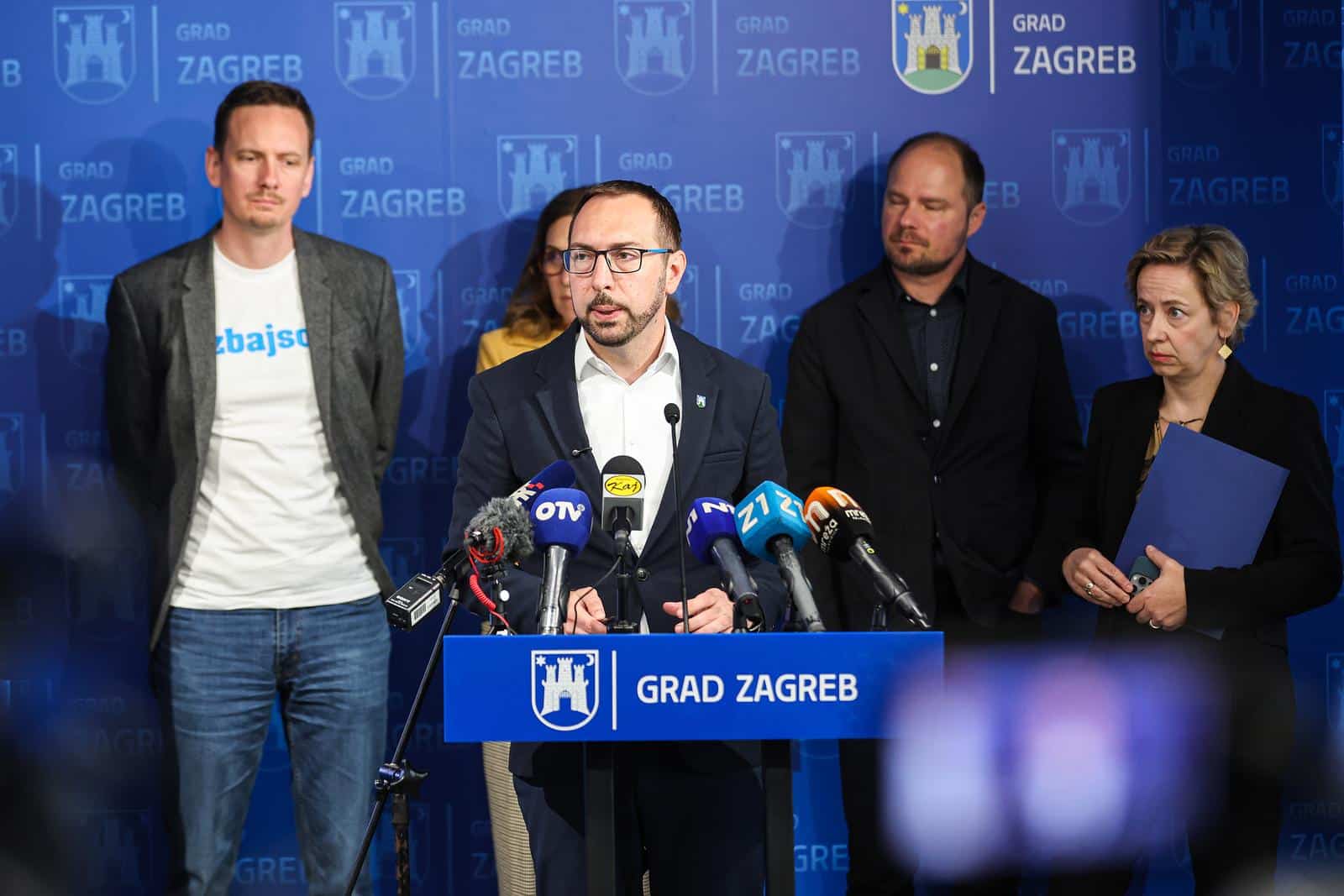 Zagreb: Tomislav Tomašević i njegovi zamjenici predstavili nove usluge održivog javnog prijevoza – Bajs