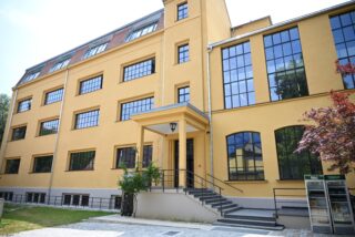 250609_Zamjenik gradonačelnika Luka Korlaet na otvorenju obnovljene zgrade ALU (2)