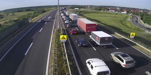 Prometna nesreća na A3 usporava promet kolona prema Zagrebu na A4 duga 6 km